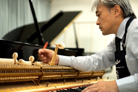 カスタムグランドピアノの画像